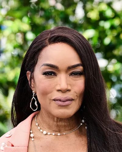Angela Bassett, a Deep Autumn celebrity example