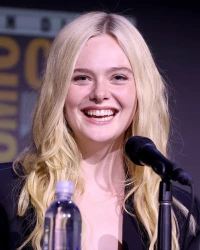 Elle Fanning, a Light Summer celebrity example