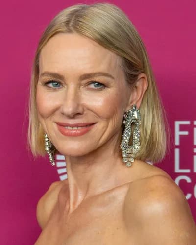 Naomi Watts, a Light Summer celebrity example