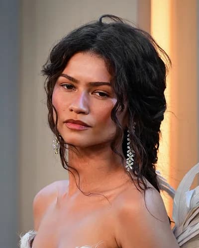 Zendaya, a Soft Autumn celebrity example